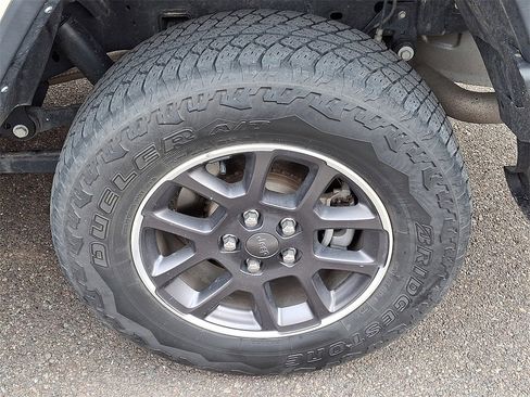 Used 2022 Jeep Gladiator Overland w/ LED Lighting Group image 7