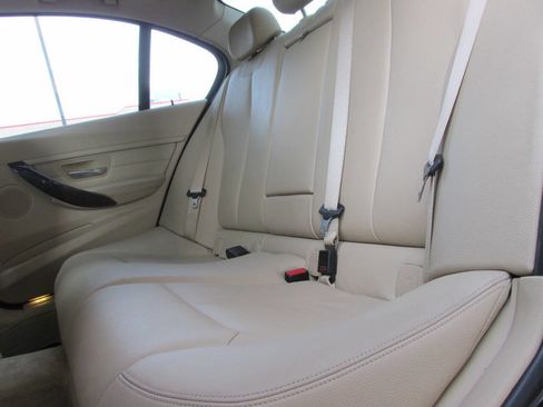 Used 2013 BMW 328i Sedan image 18