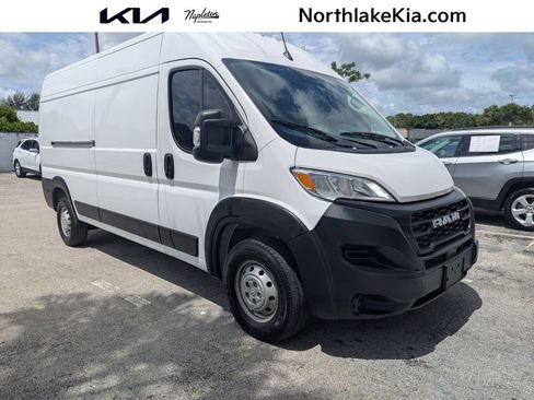 Used 2023 RAM ProMaster 2500 FWD image 1