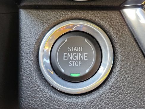 Used 2024 Buick Envista Sport Touring FWD image 39
