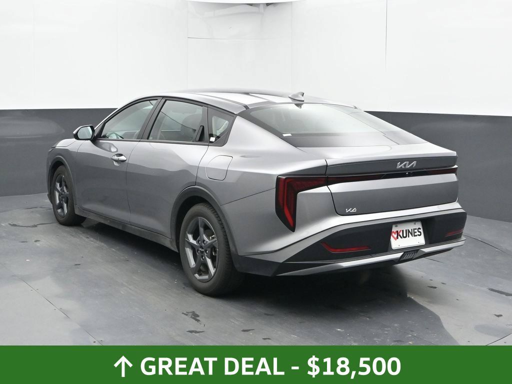 Used 2025 Kia K4 FWD image 12