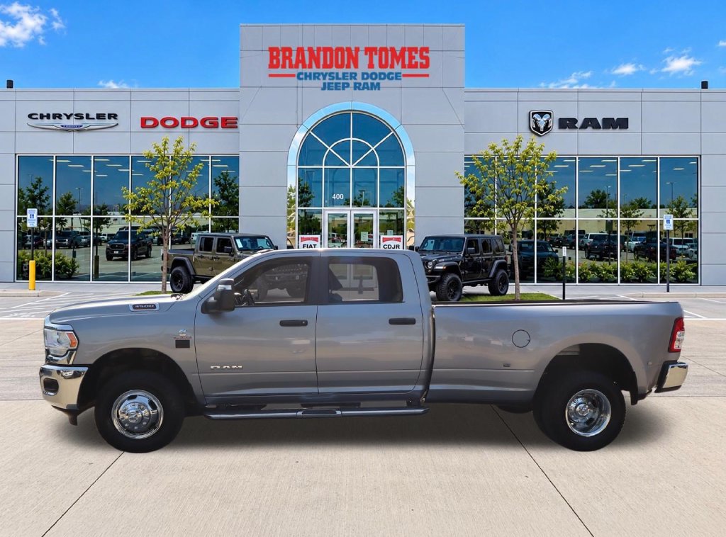 Used 2024 RAM 3500 Big Horn AWD/4WD image 6