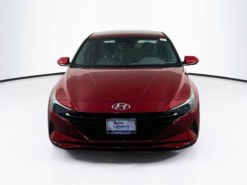 Used 2023 Hyundai Elantra SEL w/ Convenience Package FWD image 2