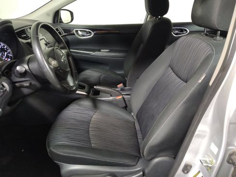 Used 2019 Nissan Sentra SV FWD image 17