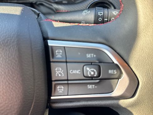 Used 2023 Jeep Compass Trailhawk image 19