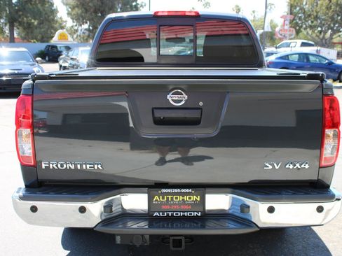Used 2014 Nissan Frontier SV w/ SV Value Truck Package image 32
