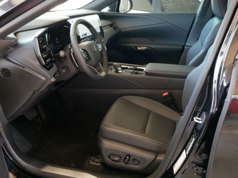 Used 2026 Lexus RX 350 Premium w/ Convenience Package FWD image 4