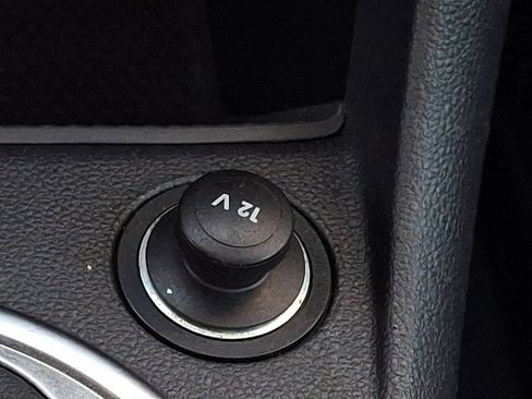 Used 2012 Volkswagen Beetle Turbo image 22