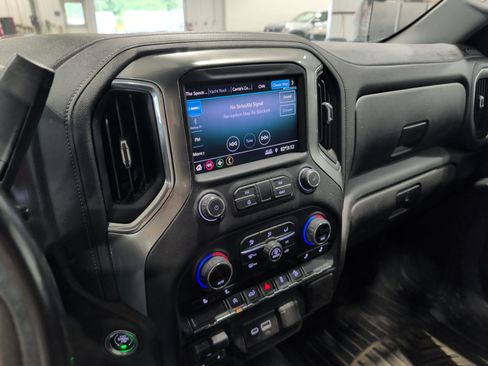 Used 2021 Chevrolet Silverado 1500 RST w/ Z71 Off-Road Package AWD/4WD image 10