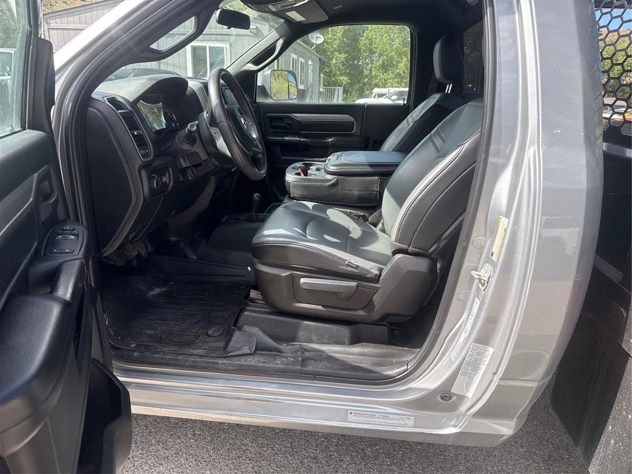Used 2021 RAM 3500 Tradesman AWD/4WD image 9