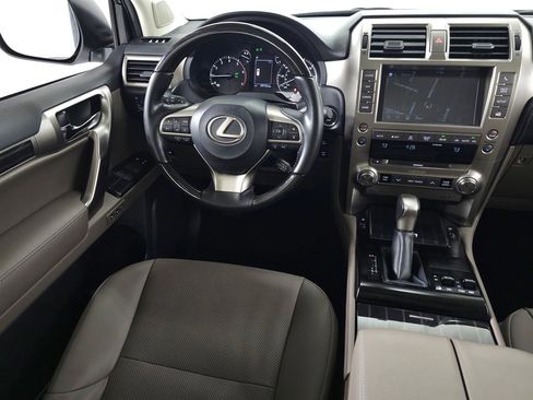 Certified 2021 Lexus GX 460 Premium w/ Premium Package image 18