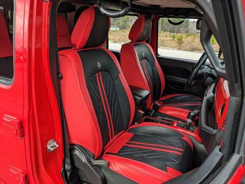 Used 2021 Jeep Gladiator Mojave w/ Trailer Tow Package image 46