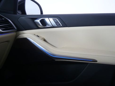 Certified 2022 BMW X5 xDrive40i w/ Premium Package AWD/4WD image 26