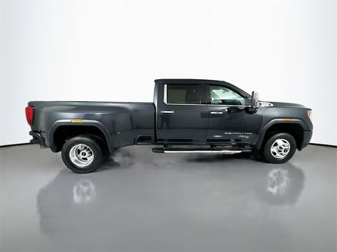 Used 2020 GMC Sierra 3500 Denali w/ Denali Ultimate Package image 9