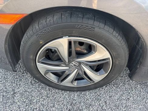 Used 2021 Honda Civic LX image 4
