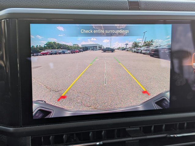 Used 2025 Jeep Gladiator Sport AWD/4WD image 16