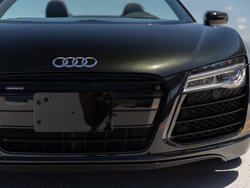 Used 2014 Audi R8 V10 AWD/4WD image 24