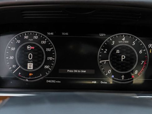 Used 2020 Land Rover Range Rover Sport SVR AWD/4WD image 18