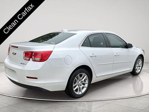 Used 2015 Chevrolet Malibu LT image 19