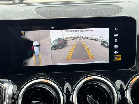 Used 2020 Mercedes-Benz GLB 250 4MATIC image 21