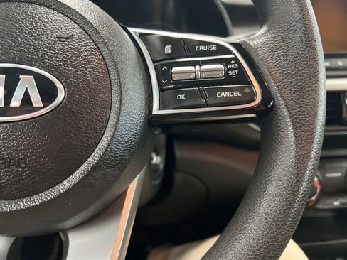 Used 2020 Kia Forte LXS FWD image 22