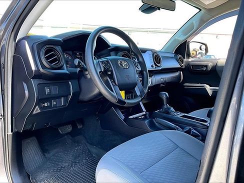 Used 2021 Toyota Tacoma SR AWD/4WD image 8