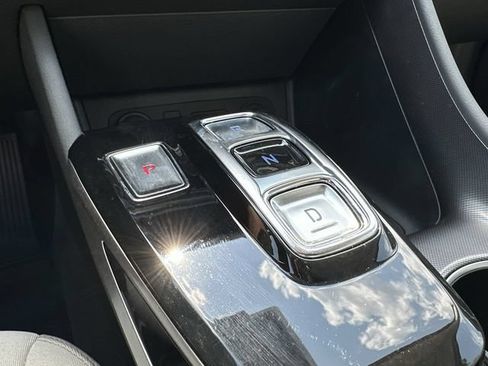 Used 2023 Hyundai Sonata SEL w/ Convenience Package FWD image 16
