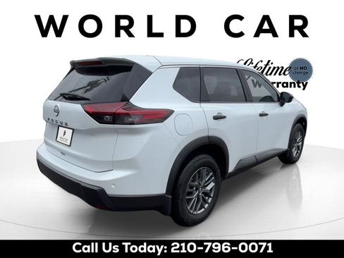 Certified 2025 Nissan Rogue S image 2