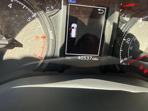 Used 2024 Toyota 4Runner SR5 RWD image 15