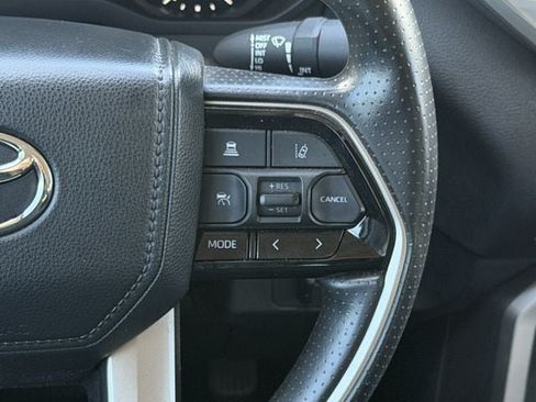 Used 2022 Toyota Tundra SR5 AWD/4WD image 15