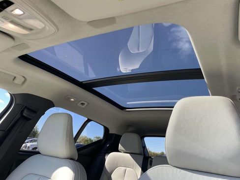 New 2026 Volvo XC40 B5 Plus w/ Protection Package Premier image 9