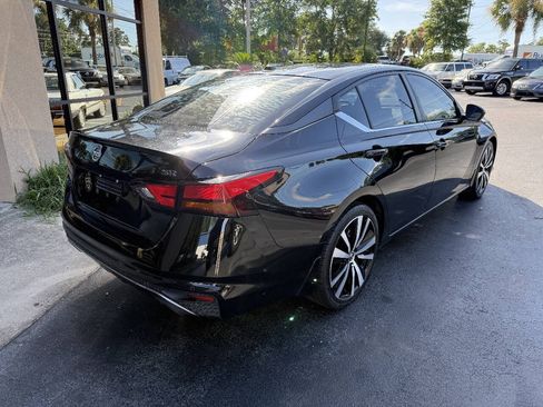 Used 2020 Nissan Altima 2.5 SR FWD image 5