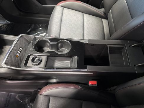 New 2026 Chevrolet Equinox RS image 24