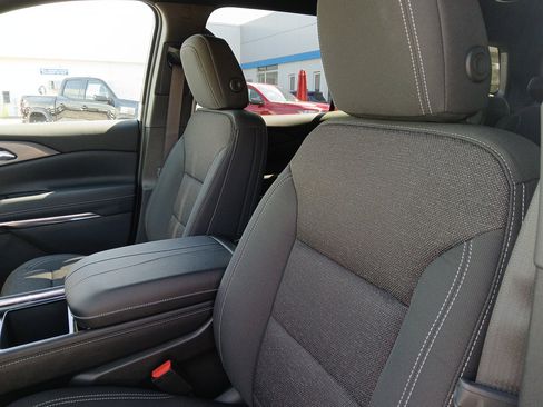 New 2026 Chevrolet Traverse LT w/ Driver Confidence Package image 17