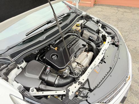 Used 2017 Chevrolet Cruze Premier image 68