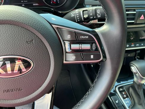 Used 2021 Kia Seltos SX w/ SX Sunroof Package AWD/4WD image 29