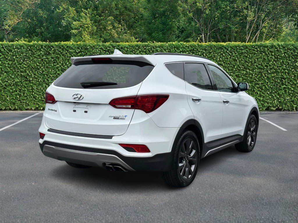 Used 2017 Hyundai Santa Fe Sport AWD/4WD image 3