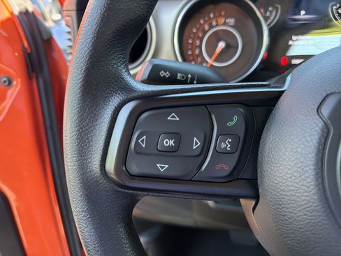 Certified 2018 Jeep Wrangler Sport AWD/4WD image 23