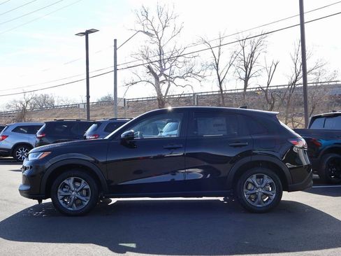 New 2026 Honda HR-V LX image 4