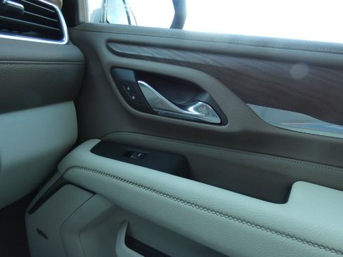 Used 2021 GMC Yukon Denali w/ Denali Ultimate Package image 26