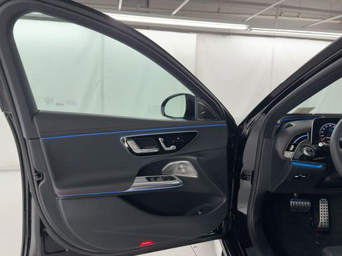 New 2026 Mercedes-Benz E 53 AMG e 4MATIC Sedan image 19