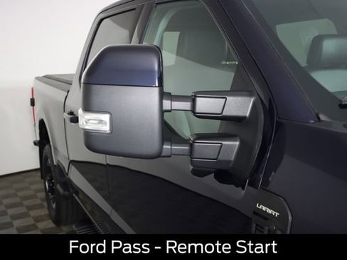 Used 2023 Ford F250 Lariat w/ Sport Appearance Package AWD/4WD image 13