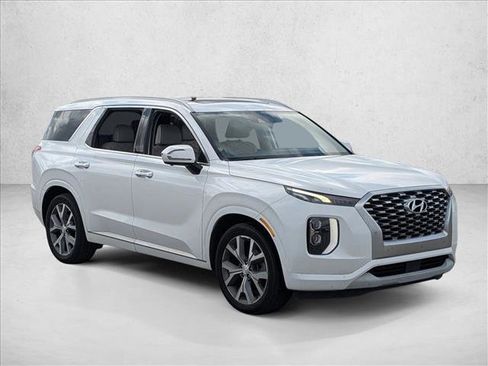 Used 2021 Hyundai Palisade Limited FWD image 3