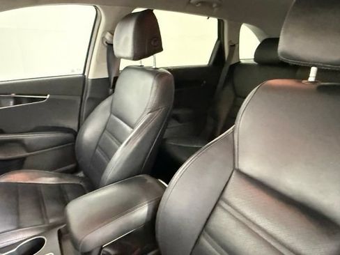 Used 2017 Kia Sorento EX FWD image 29