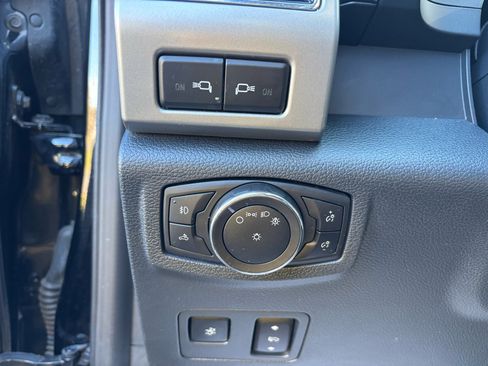 Used 2022 Ford F250 Lariat w/ Tremor Off-Road Package image 25