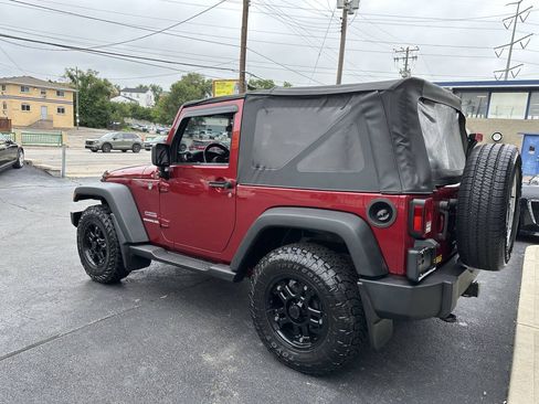 Used 2011 Jeep Wrangler Sport AWD/4WD image 6