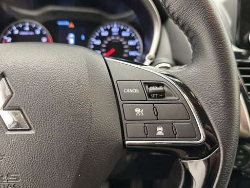 Used 2025 Mitsubishi Eclipse Cross SE AWD/4WD image 18