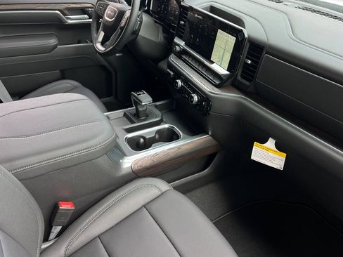 New 2026 GMC Sierra 1500 SLT w/ SLT Convenience Package AWD/4WD image 13