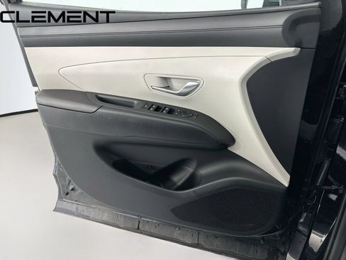 Certified 2025 Hyundai Tucson SE AWD/4WD image 25