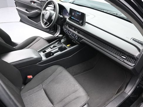 Used 2023 Honda Accord EX image 26